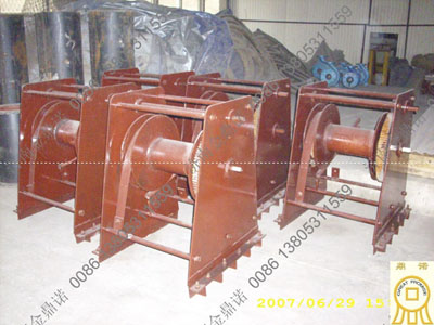 手動(dòng)卷?yè)P機