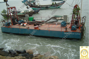 福建客戶(hù)使用的潛水泥漿泵平臺