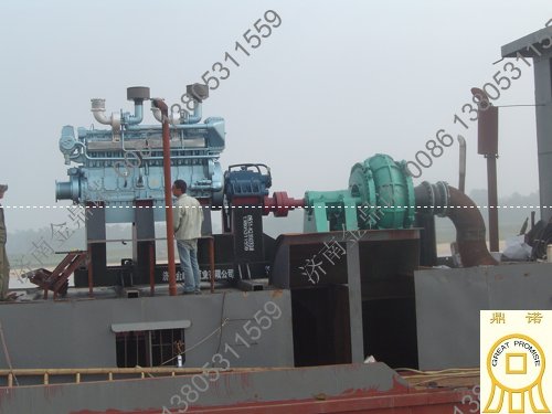 客戶(hù)安裝的12寸抽沙泵機組